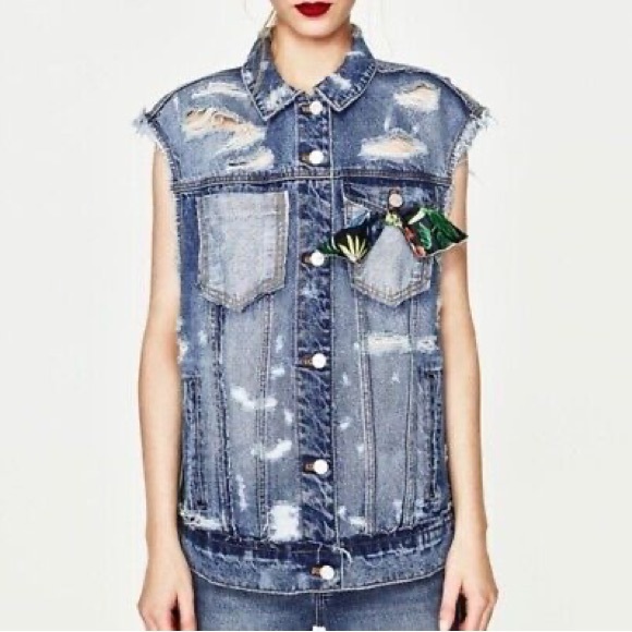 ☀️🍁ZARA TRF Floral Distressed Jean Denim Vest Jacket Size S oversized 2017 SS - Picture 2 of 15
